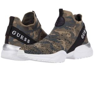 Guess camo sneakers